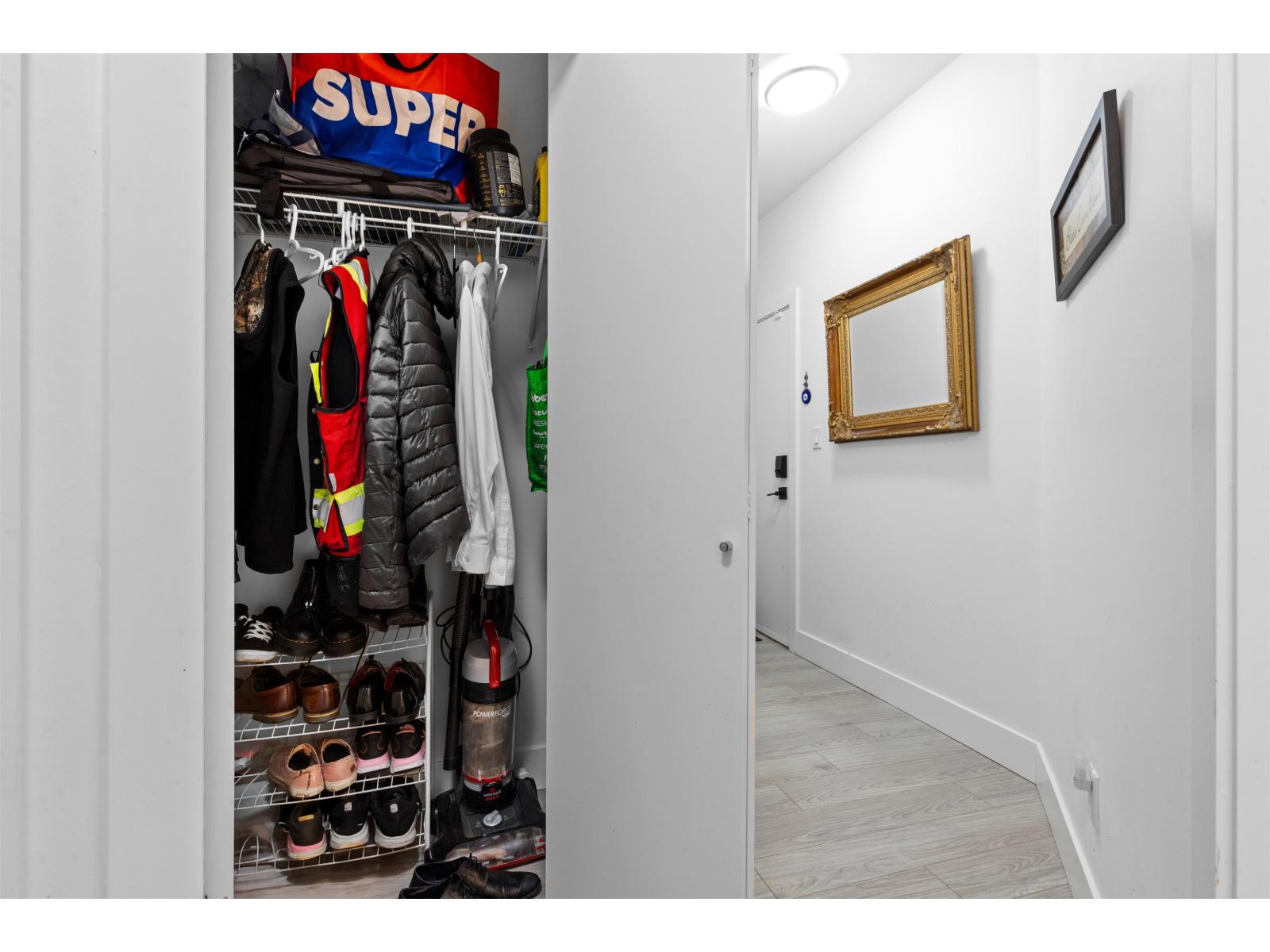 Photo 4 of 108 6468 195 A Street, Surrey BC