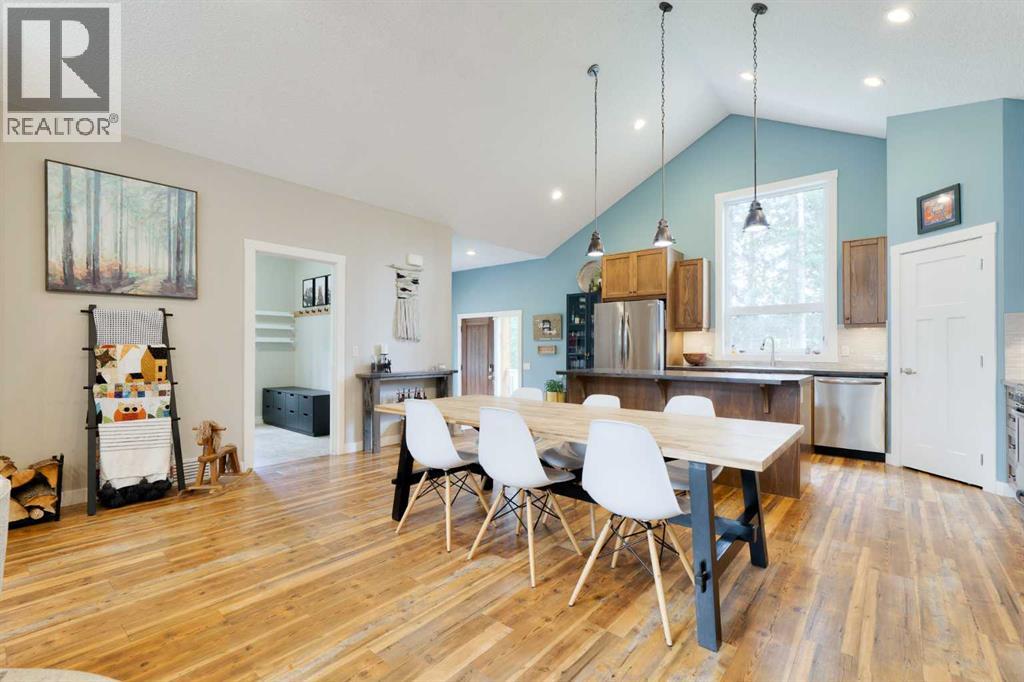Photo 5 of 10 29570 Range Road 52, Rural Mountain View County AB