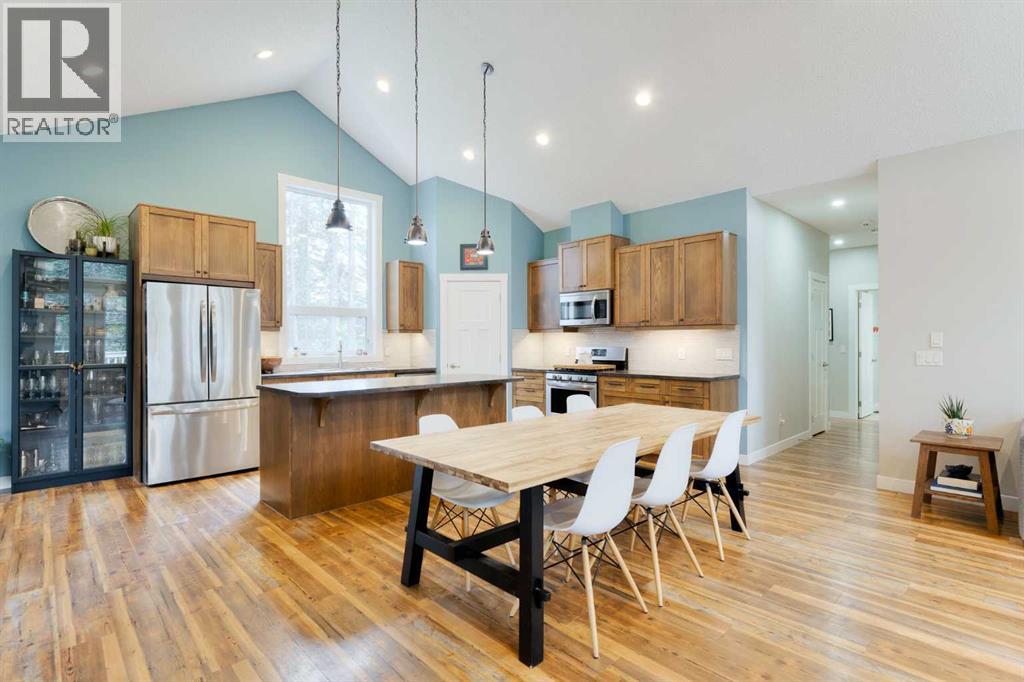 Photo 3 of 10 29570 Range Road 52, Rural Mountain View County AB