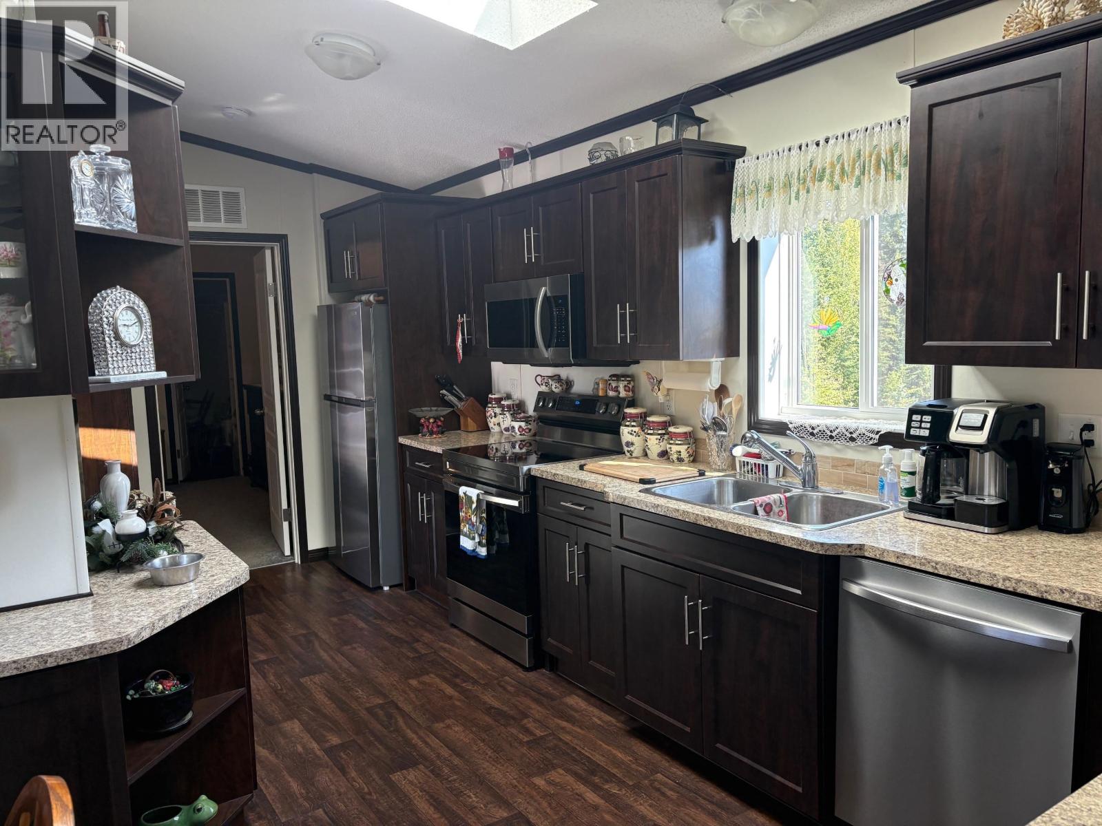 #54 208 8TH STREET - 10