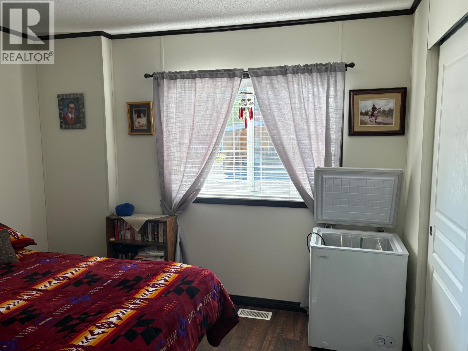 #54 208 8TH STREET - 23