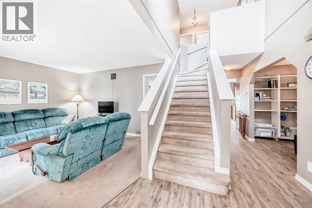 Photo 6 of 13 Riverview Circle, Cochrane AB