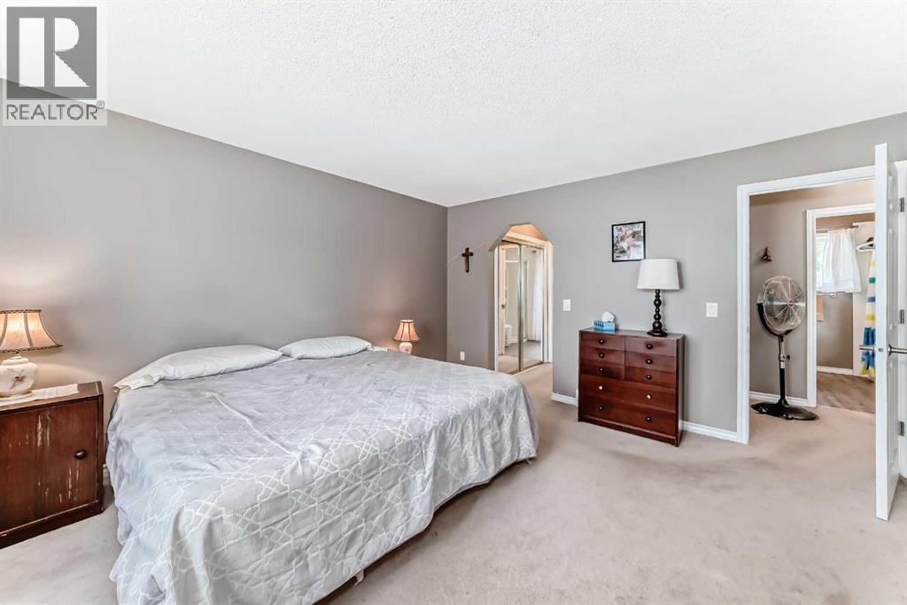 Photo 30 of 13 Riverview Circle, Cochrane AB