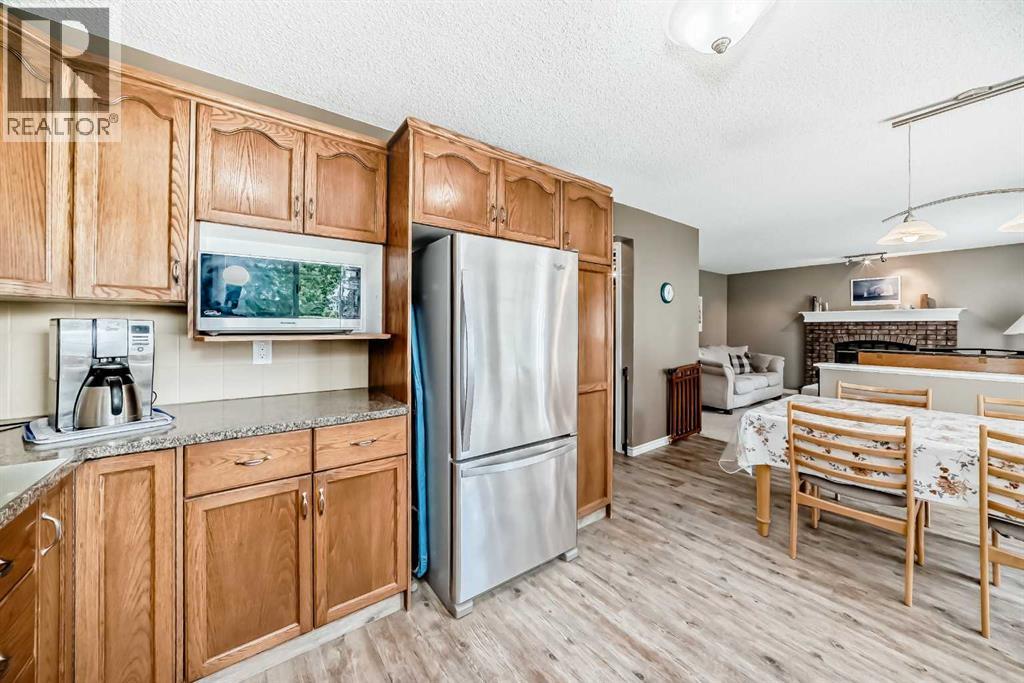 Photo 15 of 13 Riverview Circle, Cochrane AB