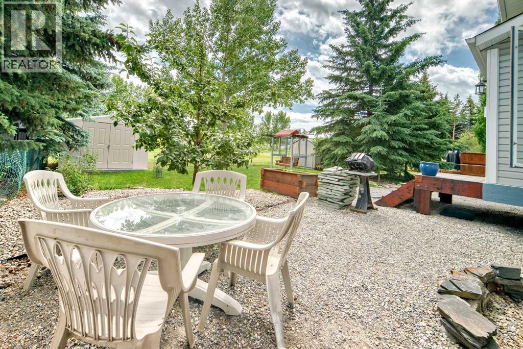 Photo 4 of 13 Riverview Circle, Cochrane AB