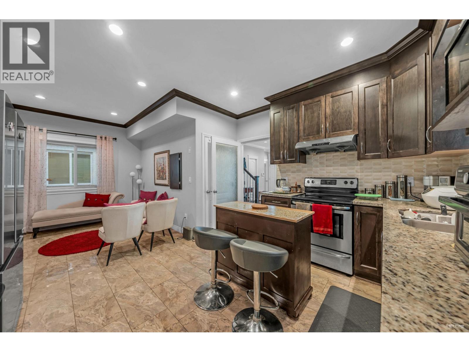 Photo 14 of 7788 Hedley Avenue, Burnaby BC