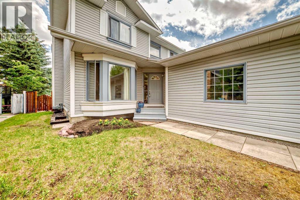 Photo 47 of 13 Riverview Circle, Cochrane AB
