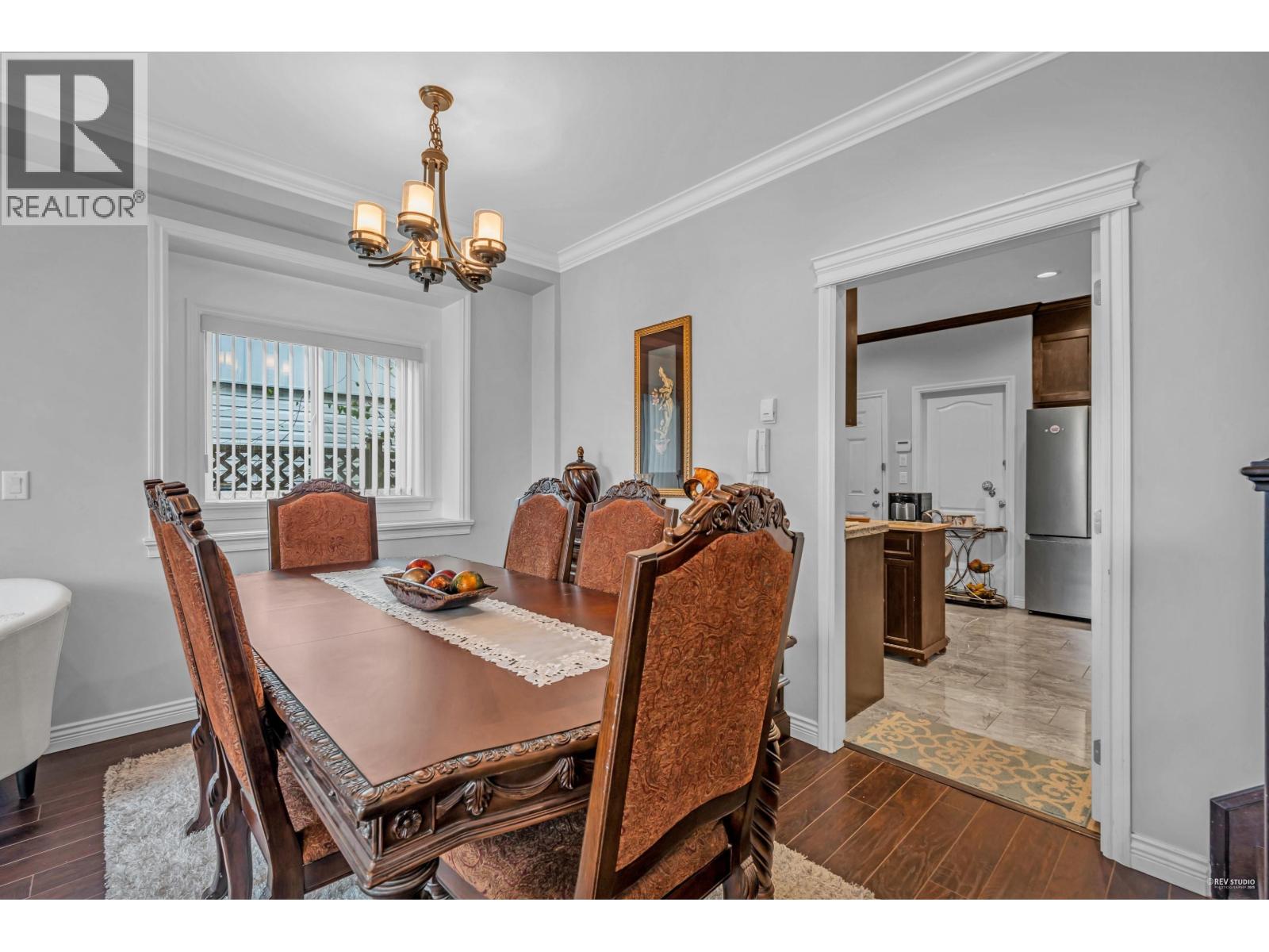 Photo 6 of 7788 Hedley Avenue, Burnaby BC