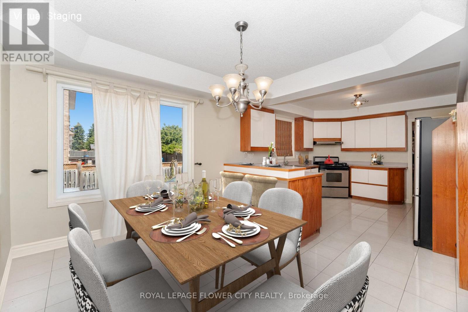 Photo 10 of 14 Antrim Court E, Caledon ON