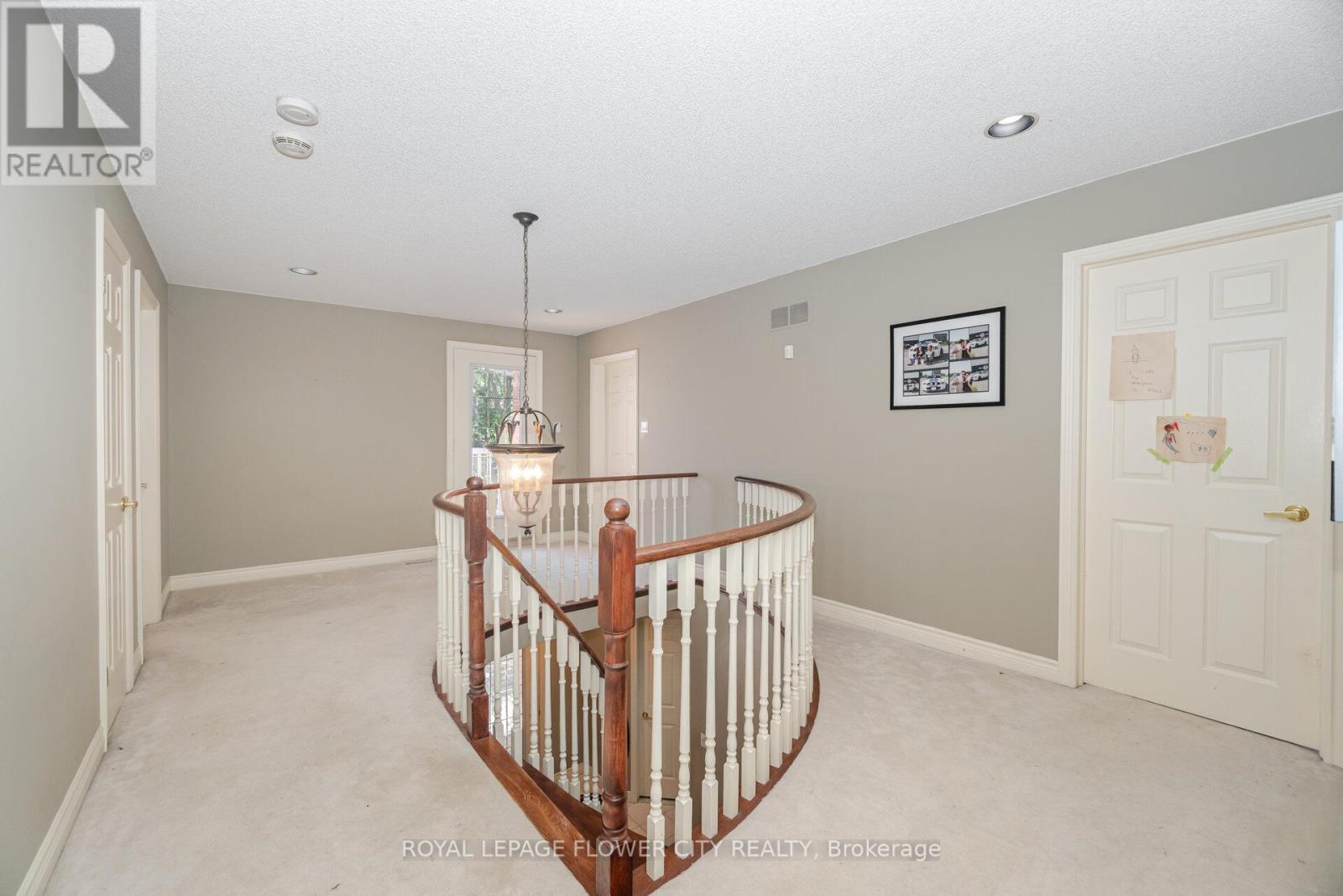 Photo 22 of 14 Antrim Court E, Caledon ON
