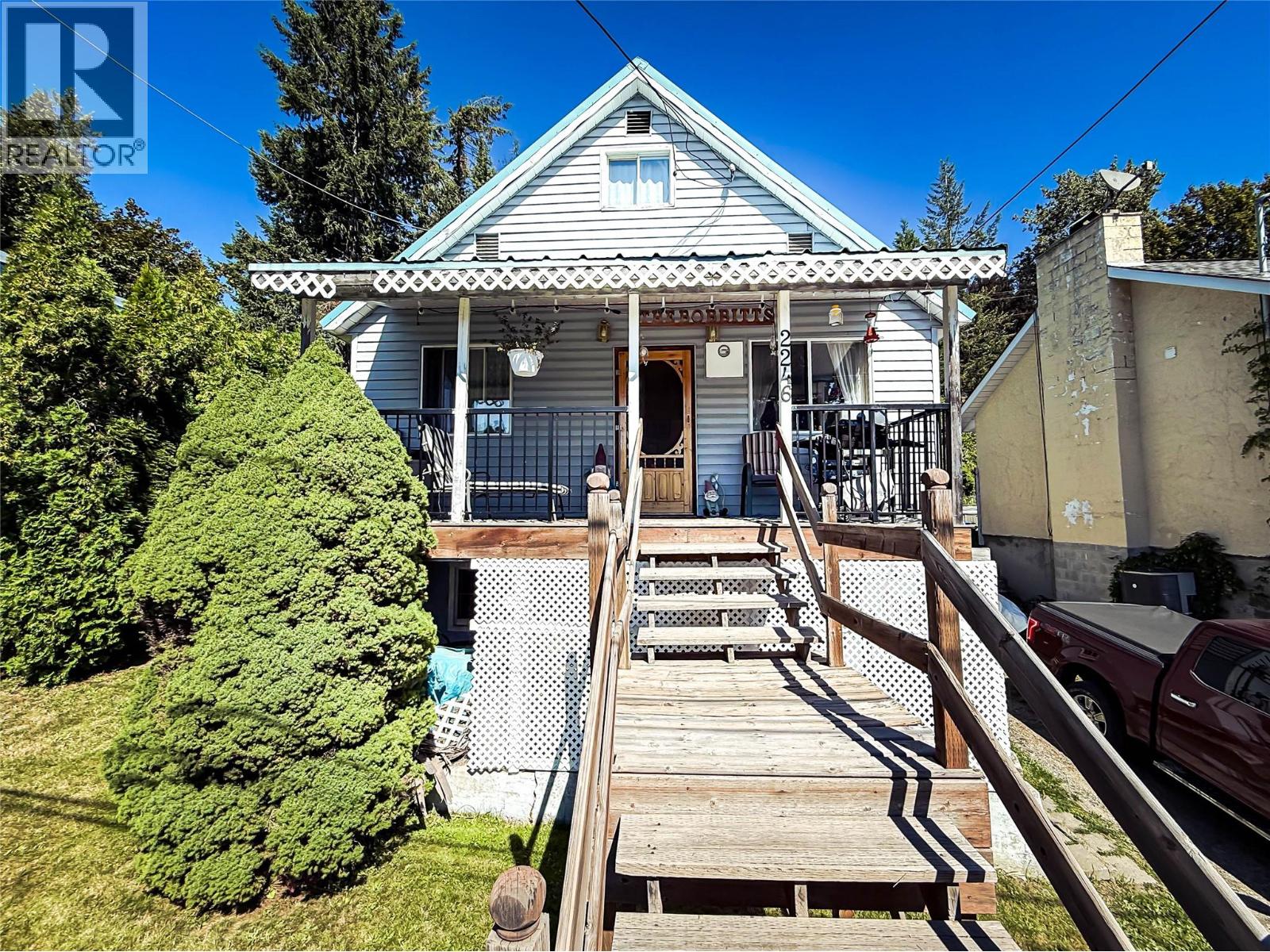 2246 Kootenay Avenue, Rossland