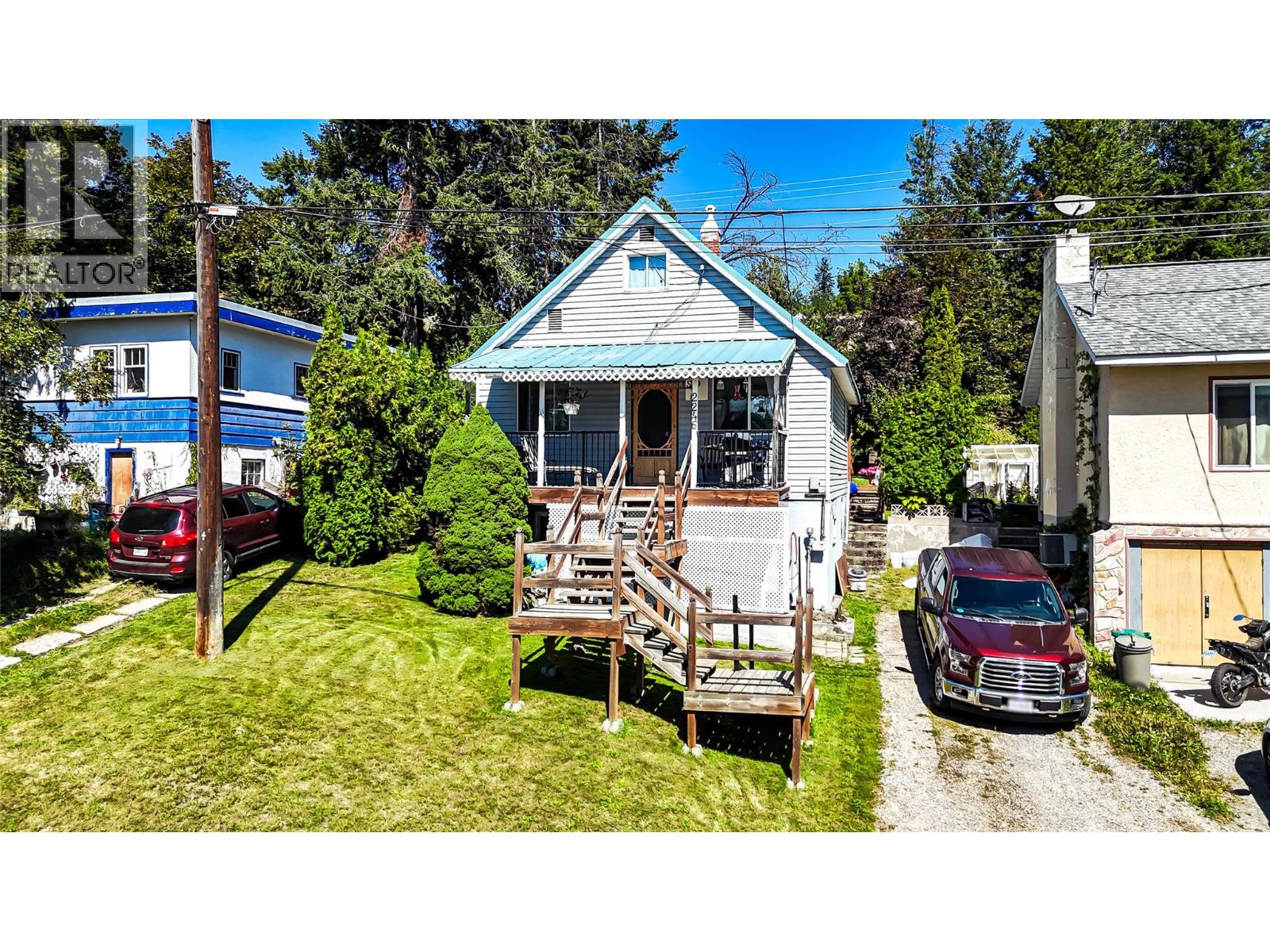 2246 Kootenay Avenue, Rossland