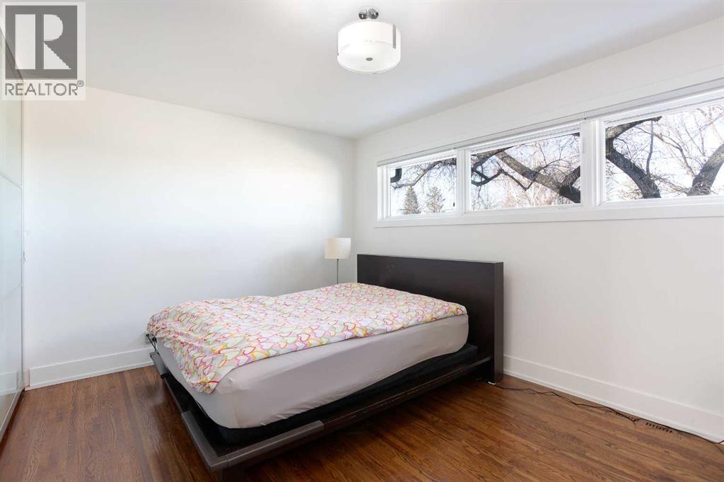Photo 13 of 21 Mayfair Road Sw, Calgary AB