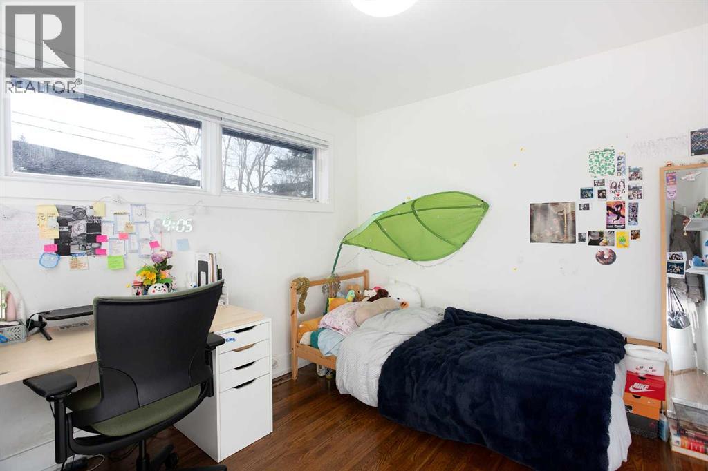 Photo 15 of 21 Mayfair Road Sw, Calgary AB