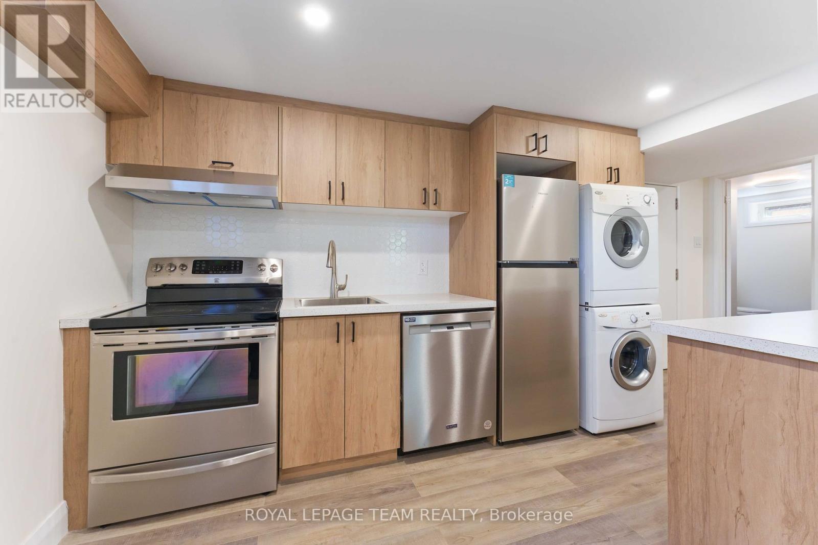 Photo 12 of 2 1587 Devon Street, Ottawa ON
