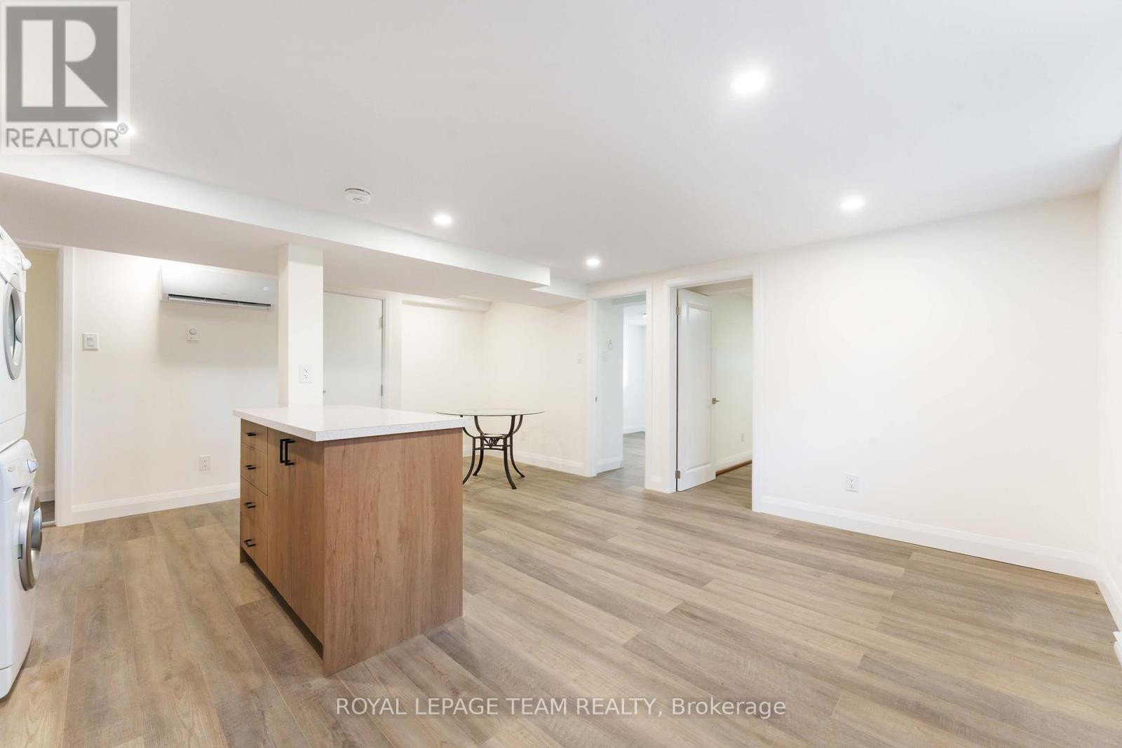 Photo 13 of 2 1587 Devon Street, Ottawa ON