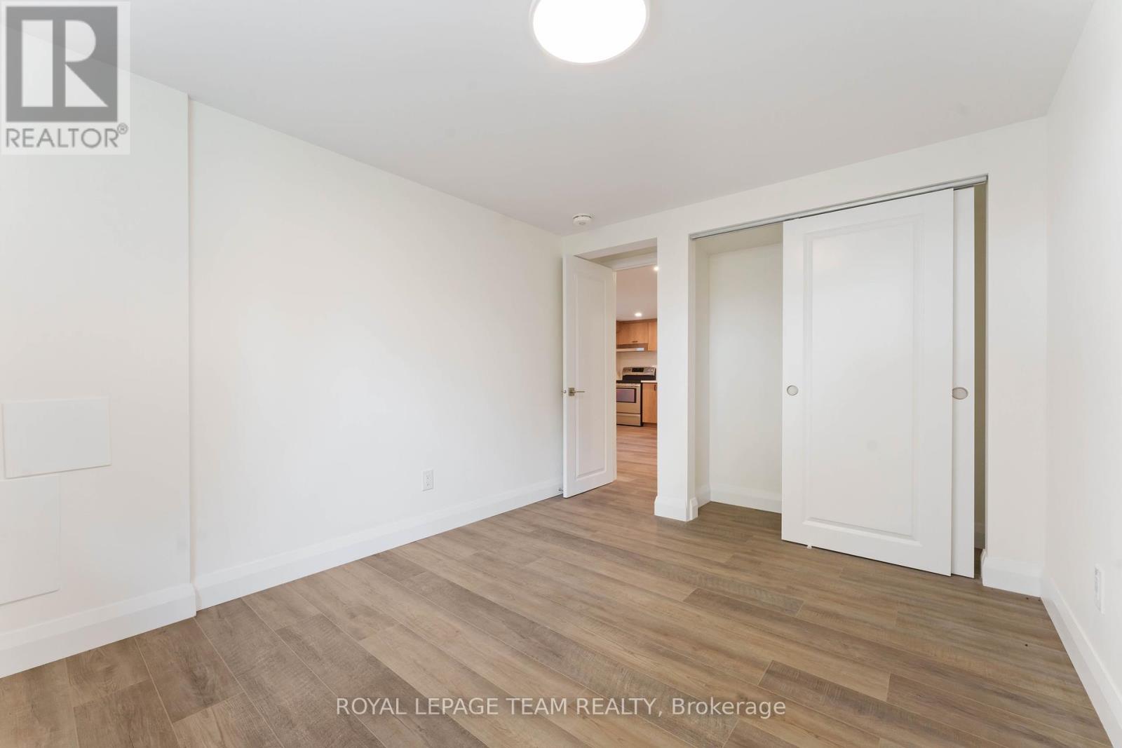Photo 15 of 2 1587 Devon Street, Ottawa ON