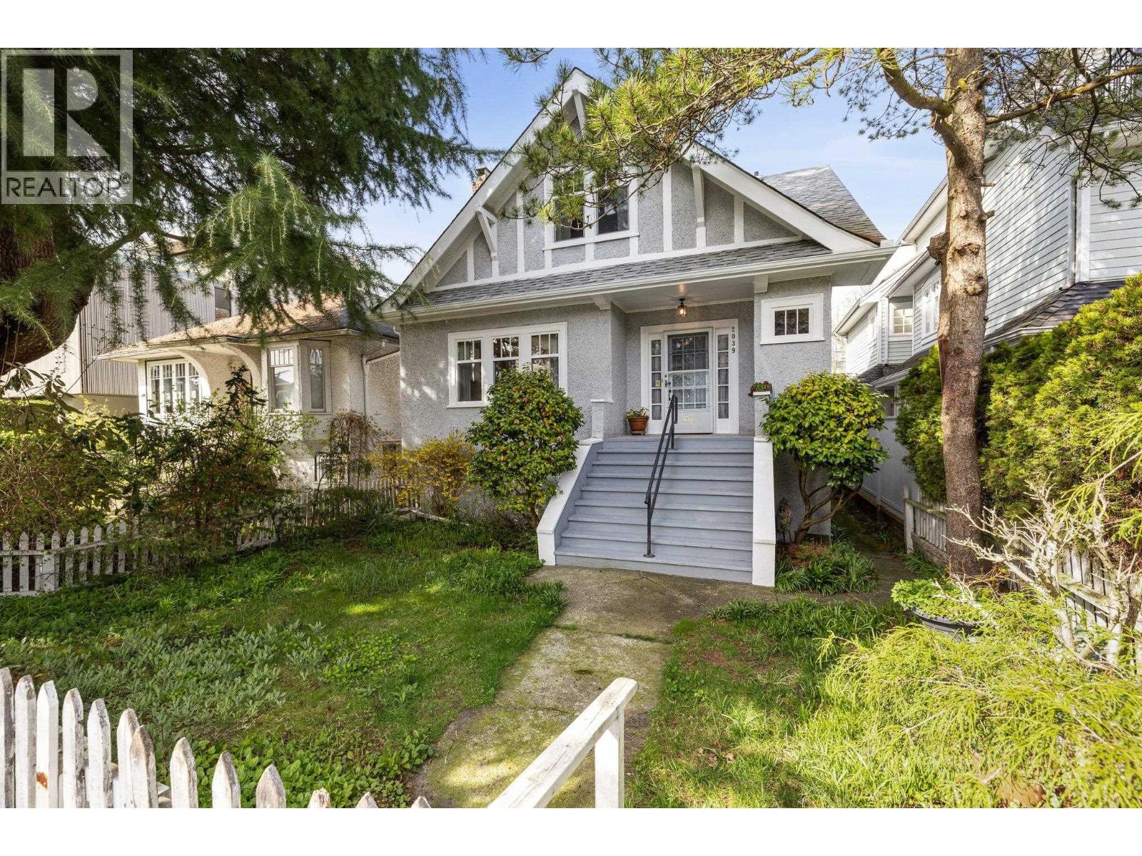 Photo 1 of 2039 Creelman Avenue, Vancouver BC