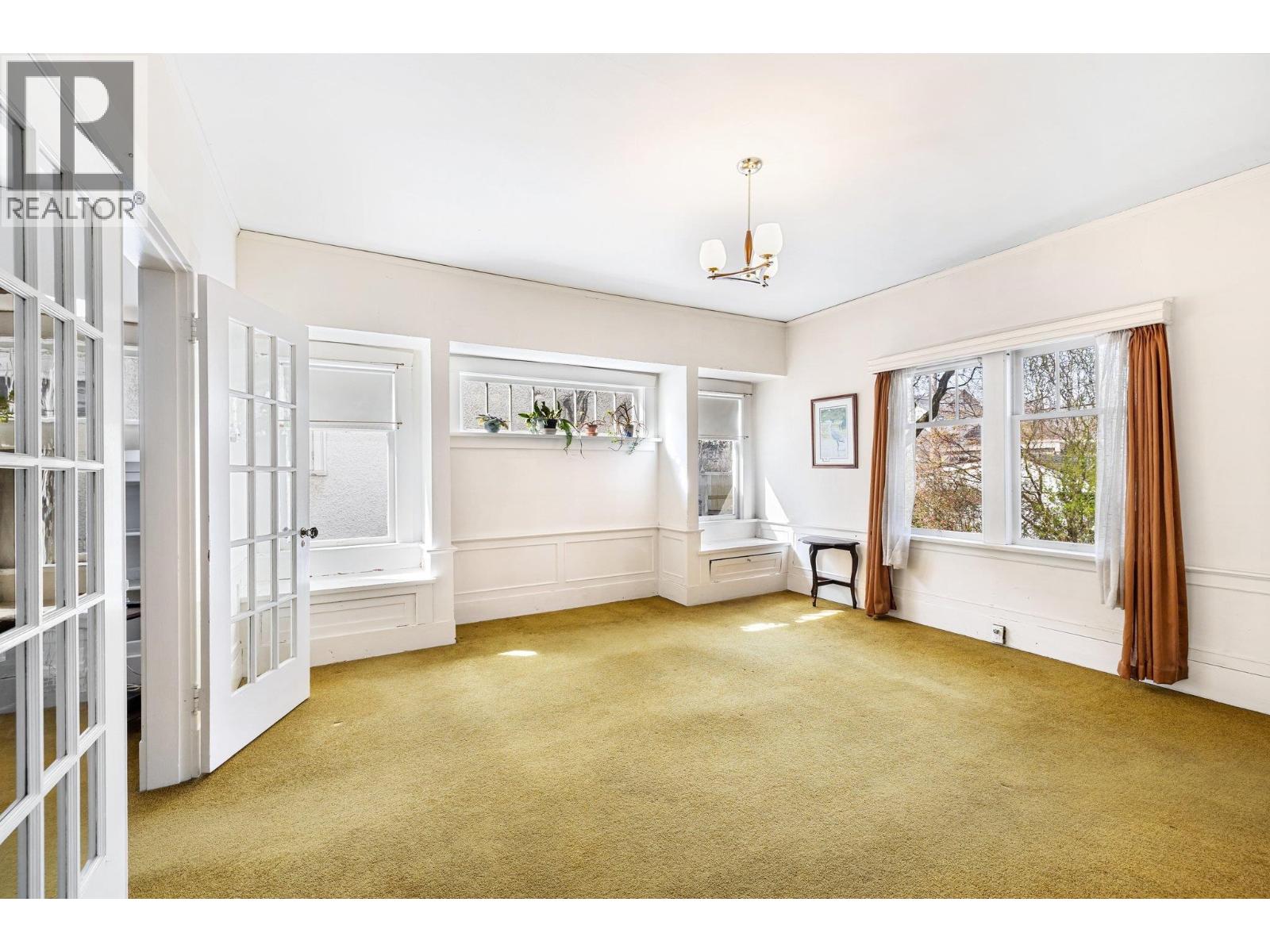 Photo 9 of 2039 Creelman Avenue, Vancouver BC