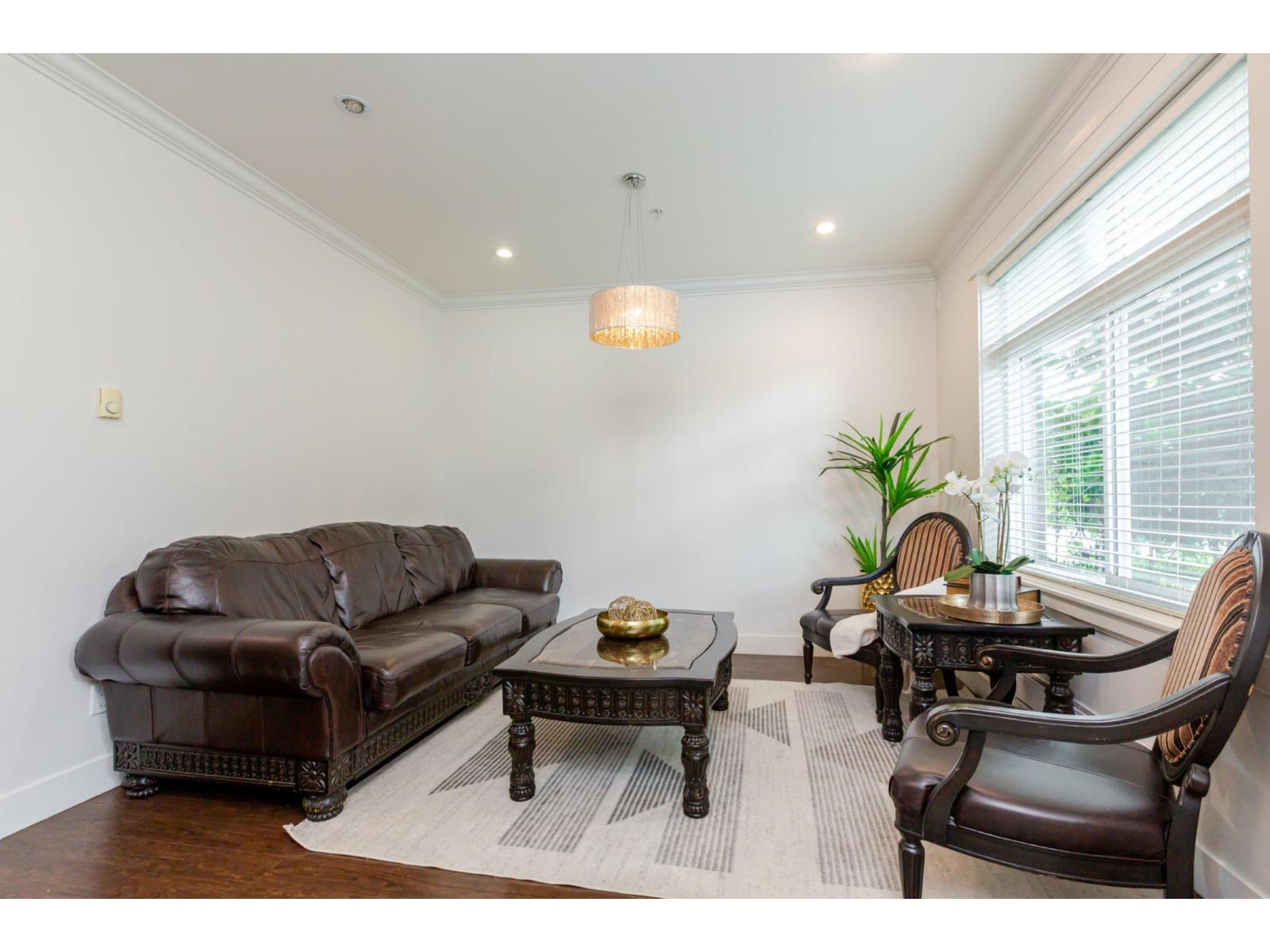 Photo 7 of 21081 80 Avenue, Langley BC