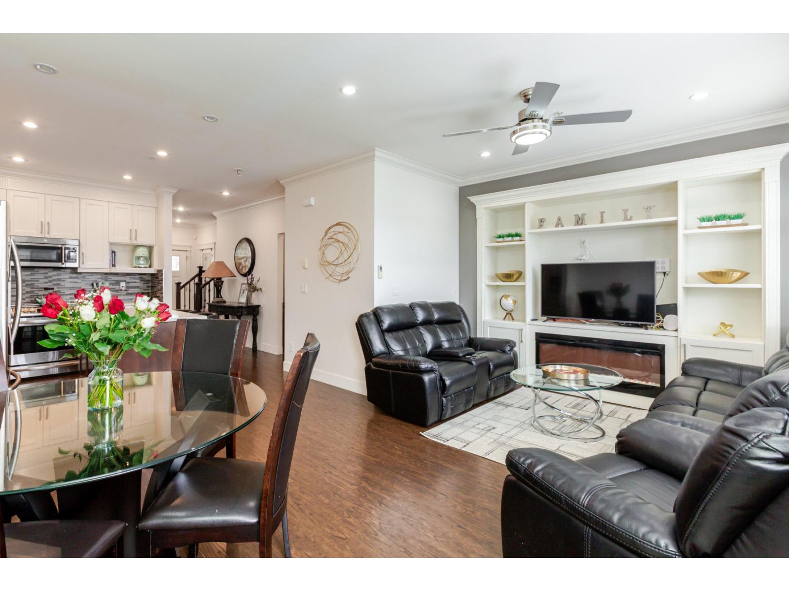 Photo 1 of 21081 80 Avenue, Langley BC