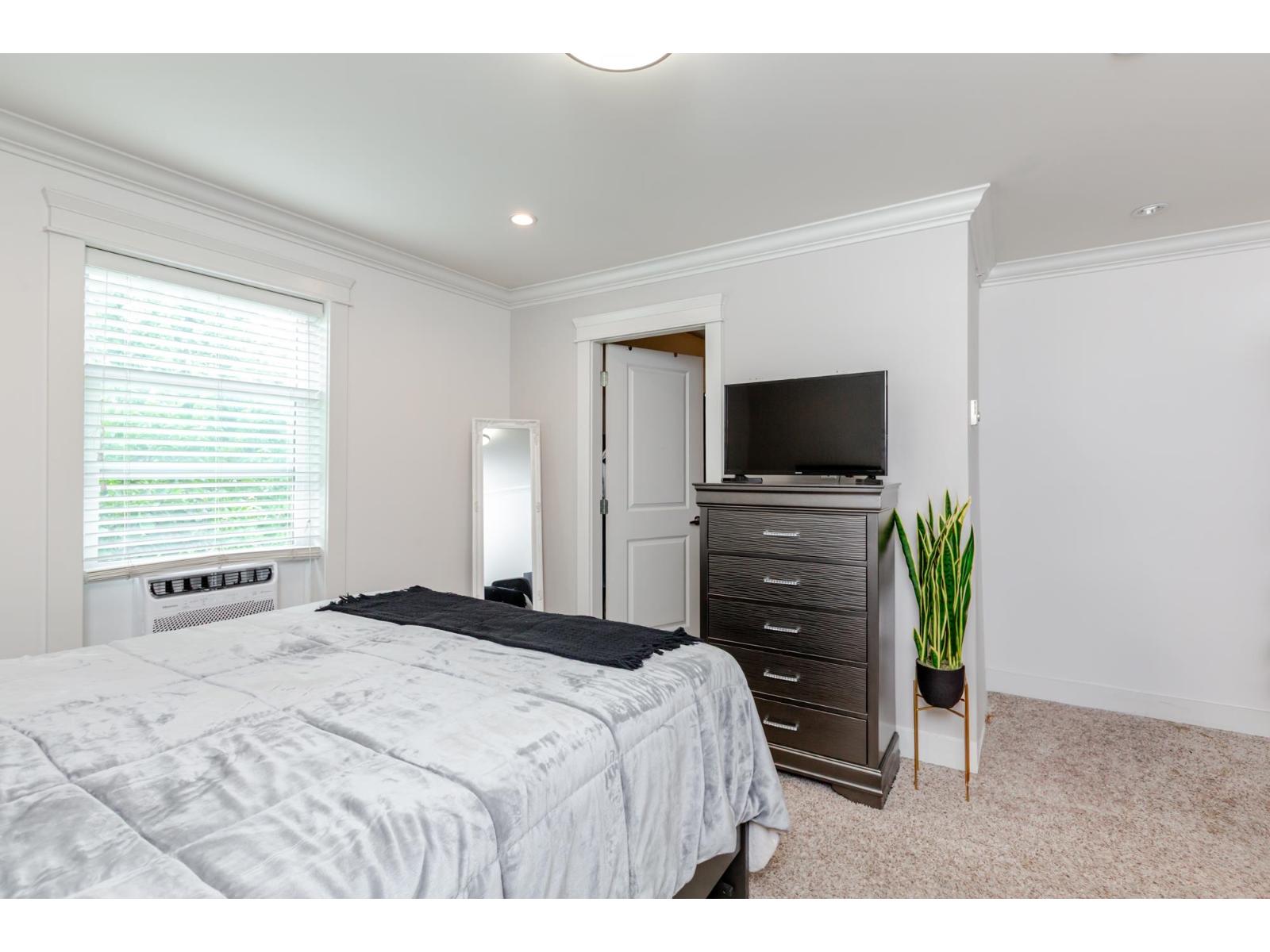 Photo 21 of 21081 80 Avenue, Langley BC