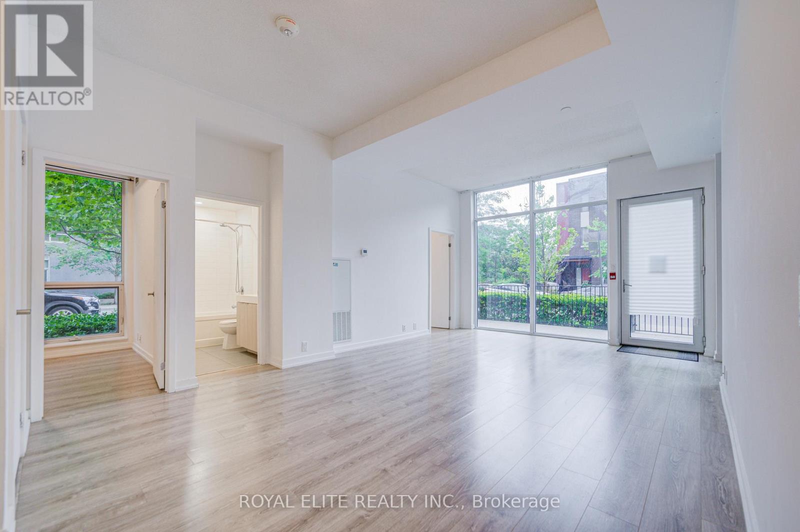 Photo 10 of 101 20 Tubman Avenue, Toronto ON