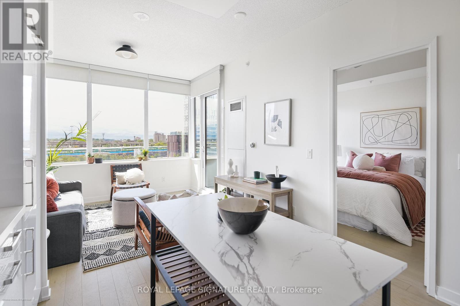 Photo 5 of S 504 120 Bayview Avenue, Toronto ON
