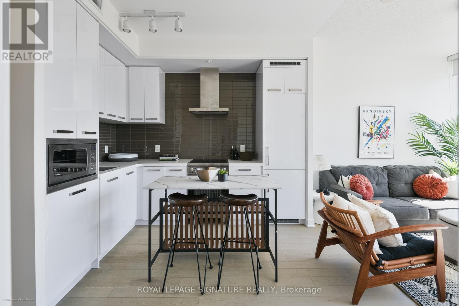 Photo 7 of S 504 120 Bayview Avenue, Toronto ON