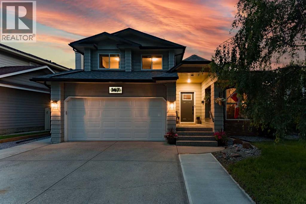 Photo 1 of 147 Midpark Drive Se, Calgary AB