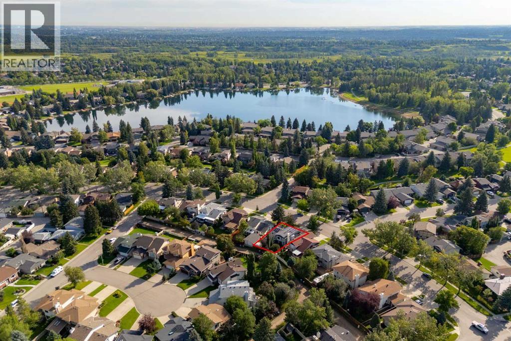 Photo 40 of 147 Midpark Drive Se, Calgary AB