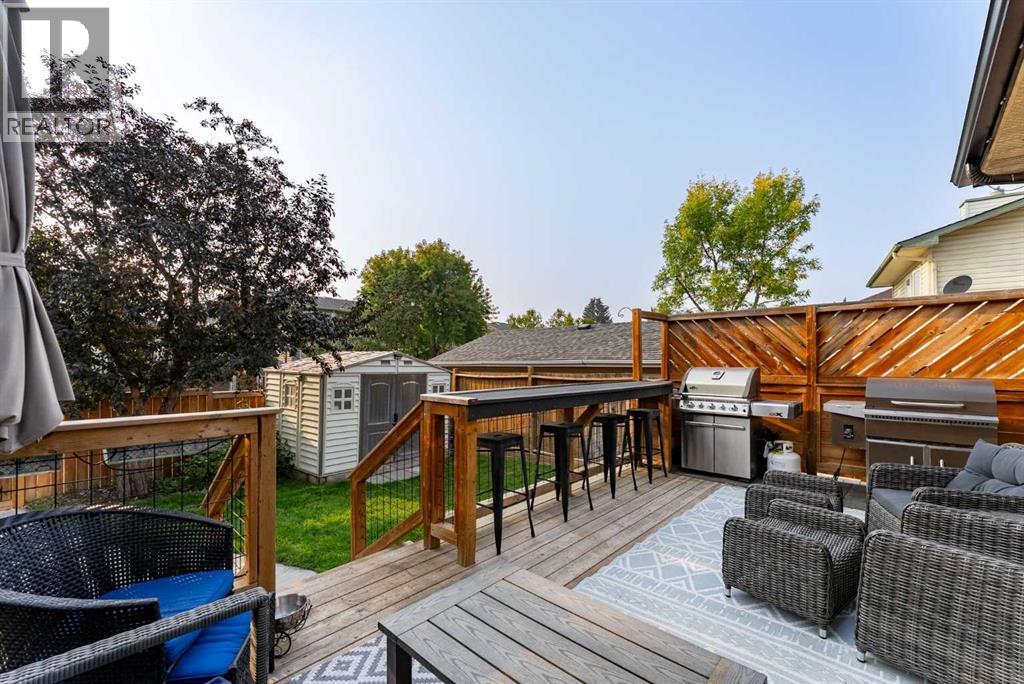 Photo 34 of 147 Midpark Drive Se, Calgary AB