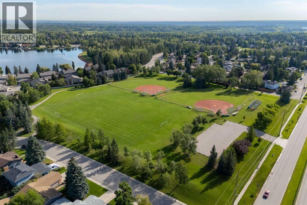 Photo 44 of 147 Midpark Drive Se, Calgary AB