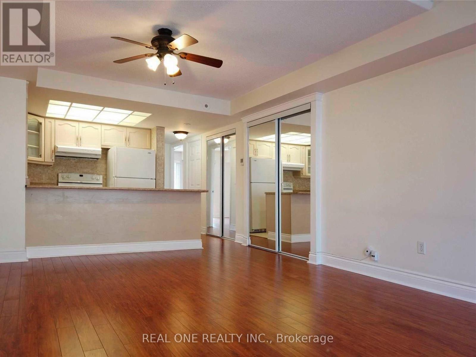 Photo 3 of 2054 75 George Appleton Way, Toronto ON