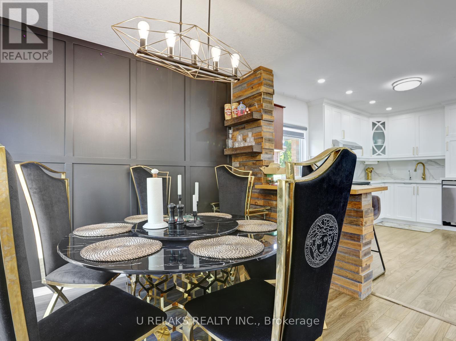 Photo 18 of 209 Briarmeadow Drive, Kitchener ON