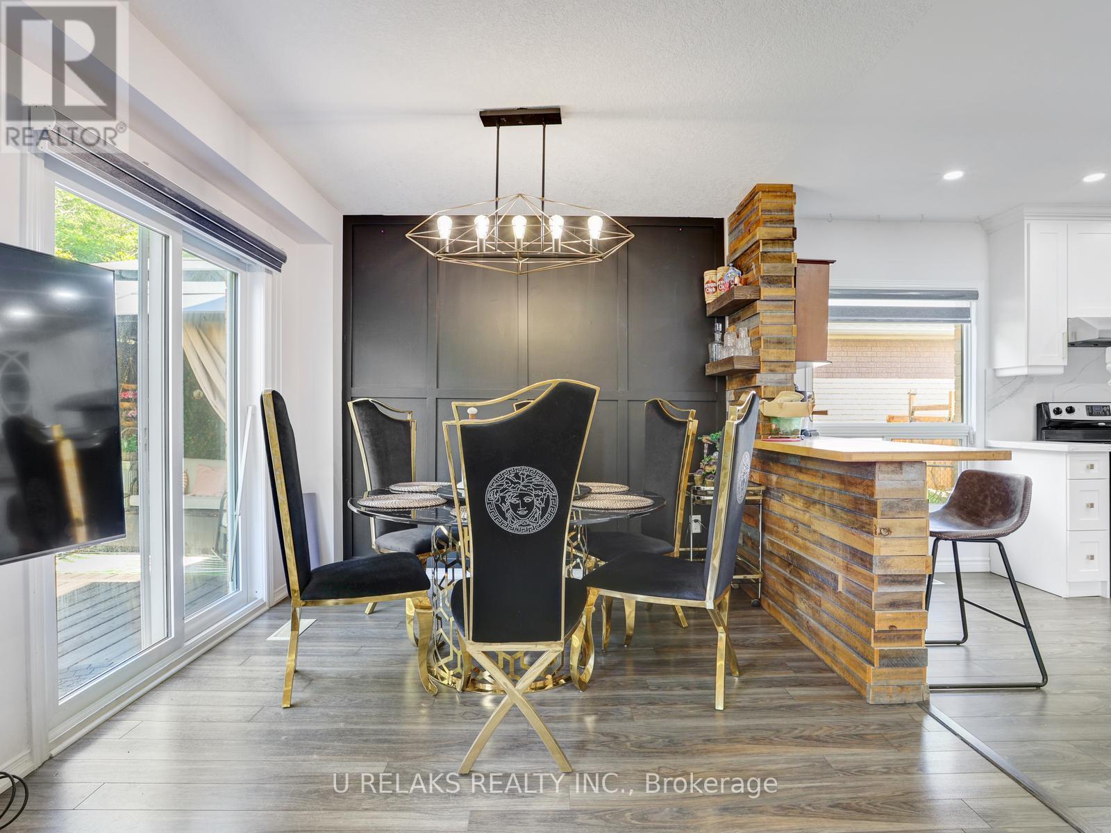 Photo 19 of 209 Briarmeadow Drive, Kitchener ON