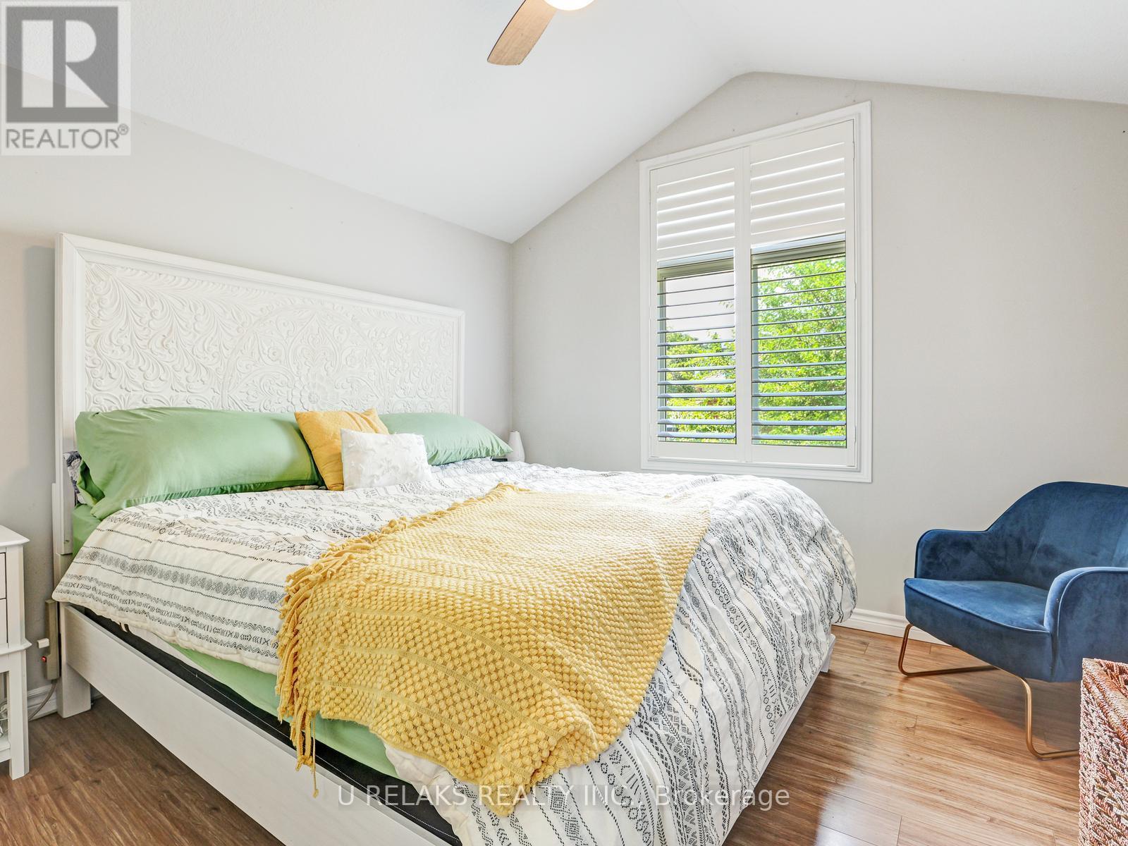 Photo 25 of 209 Briarmeadow Drive, Kitchener ON