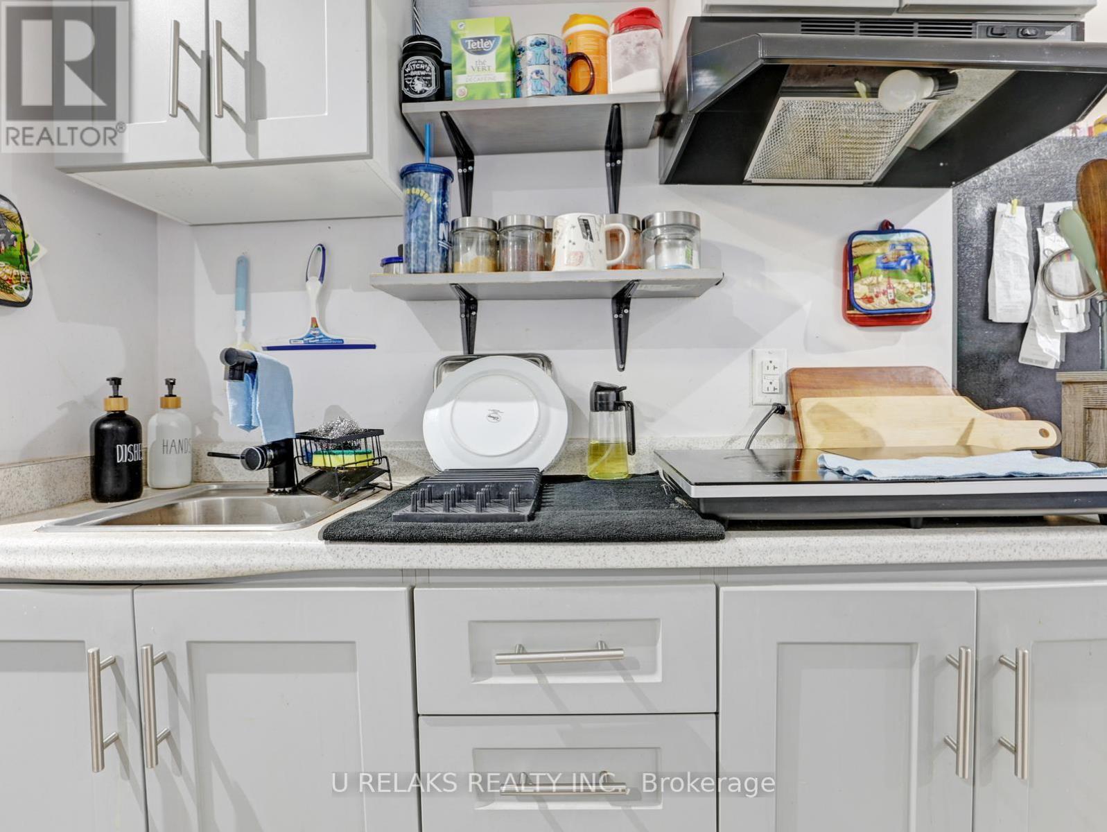 Photo 40 of 209 Briarmeadow Drive, Kitchener ON