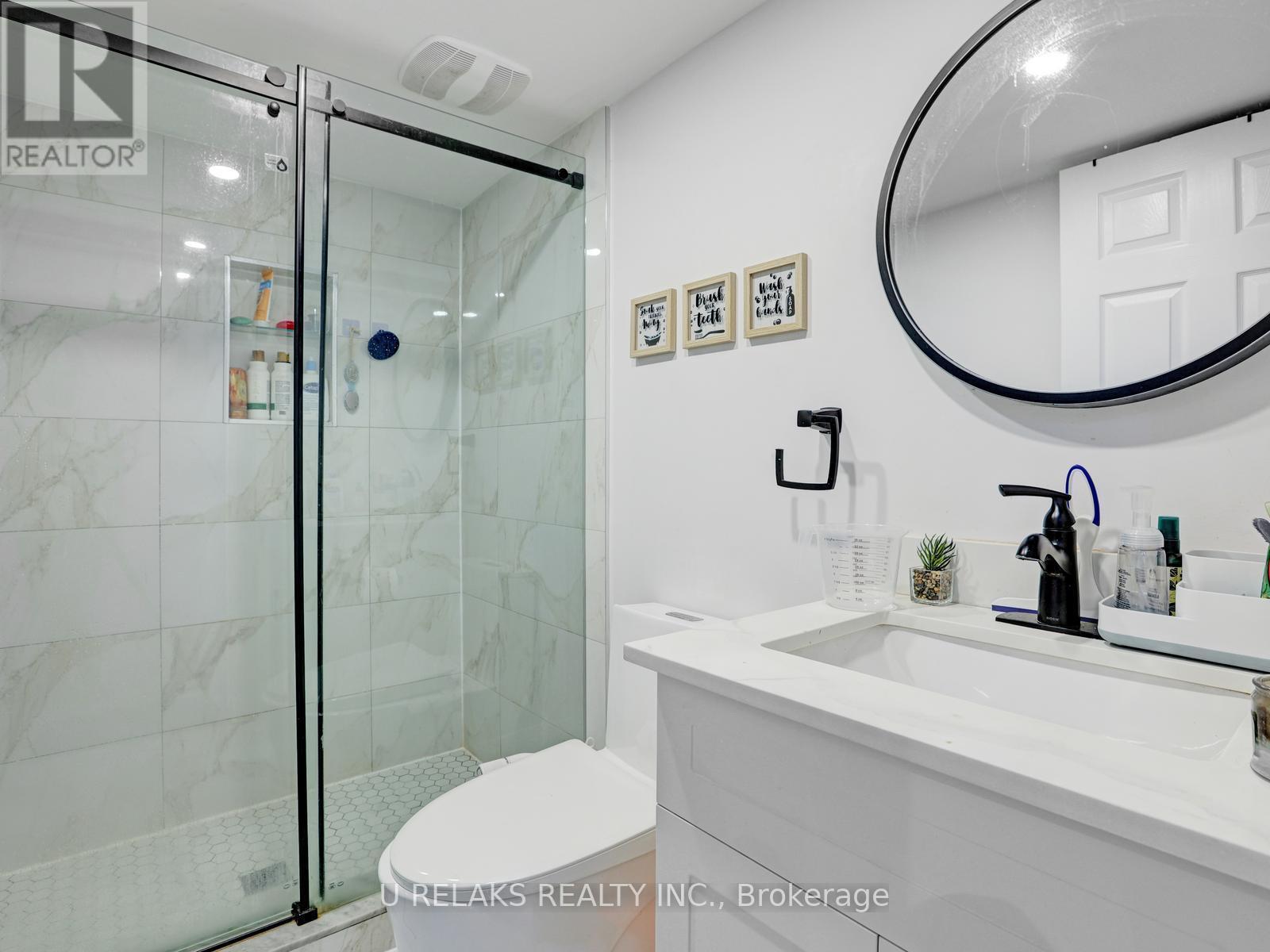Photo 41 of 209 Briarmeadow Drive, Kitchener ON