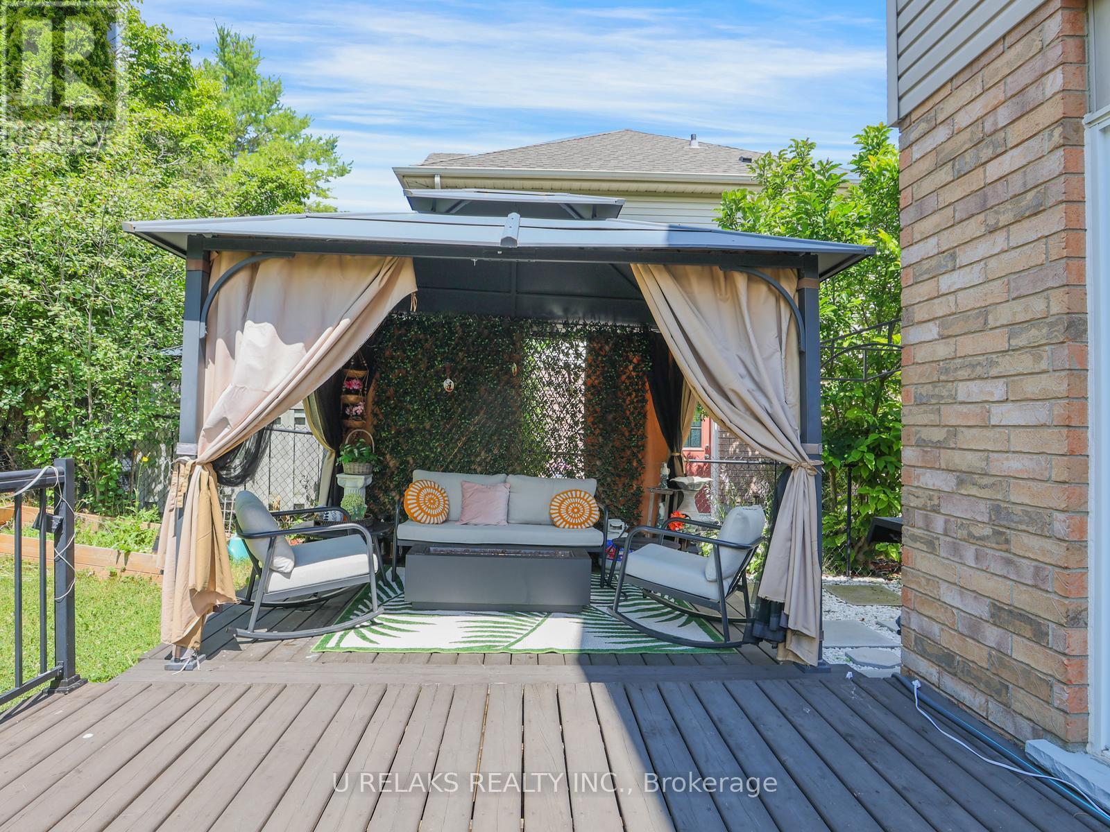 Photo 43 of 209 Briarmeadow Drive, Kitchener ON