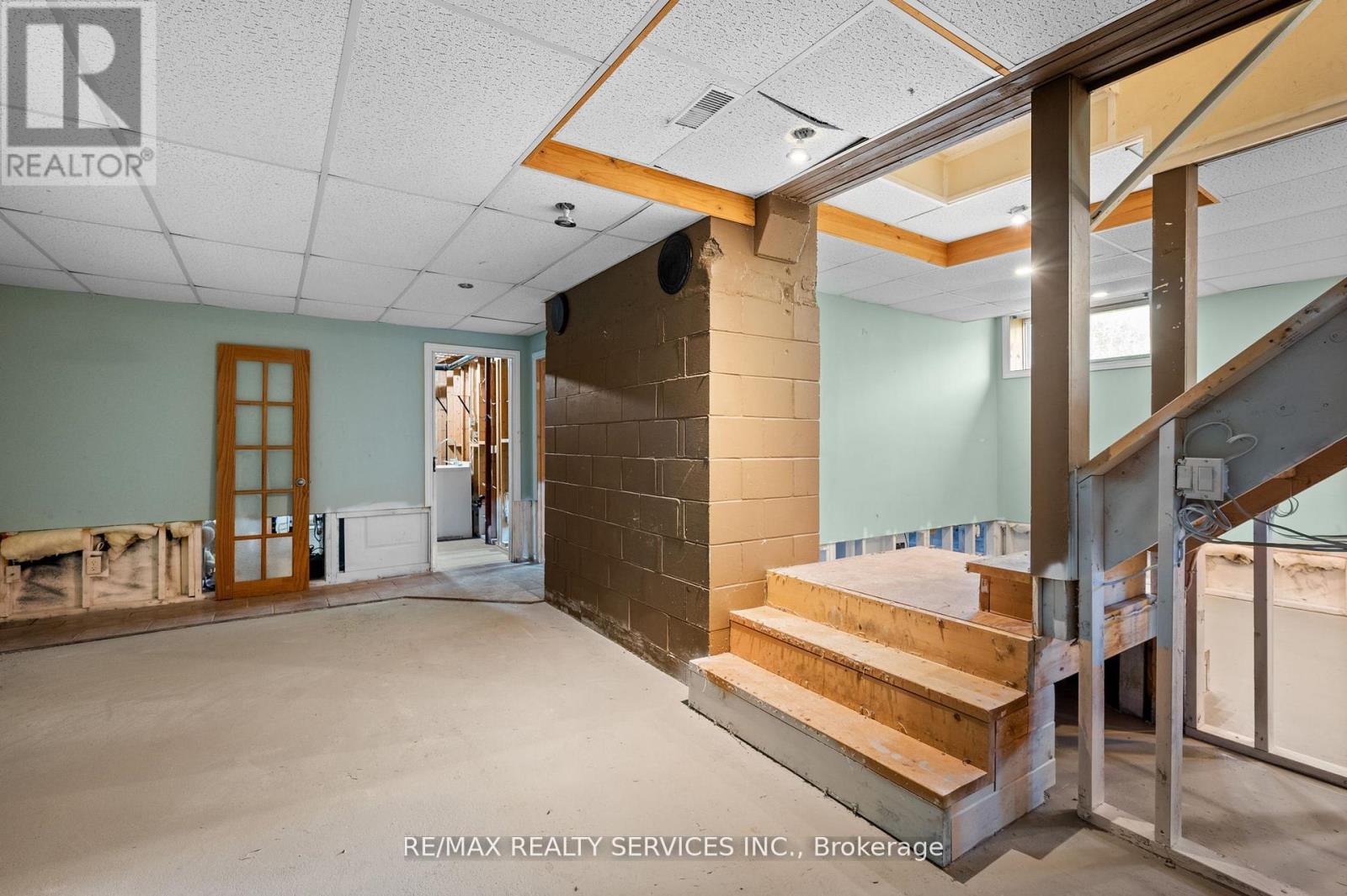 Photo 22 of 28 Shay Road, Huntsville ON