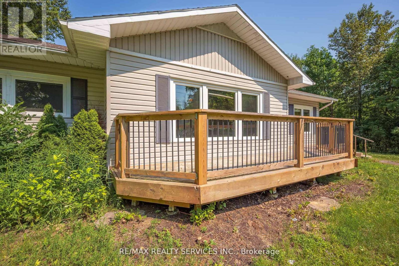 Photo 27 of 28 Shay Road, Huntsville ON