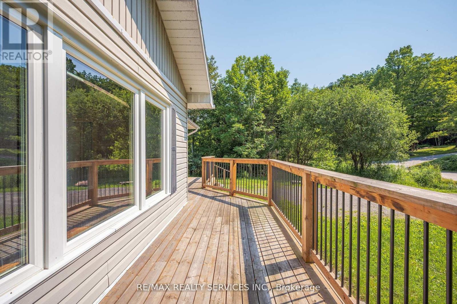 Photo 4 of 28 Shay Road, Huntsville ON