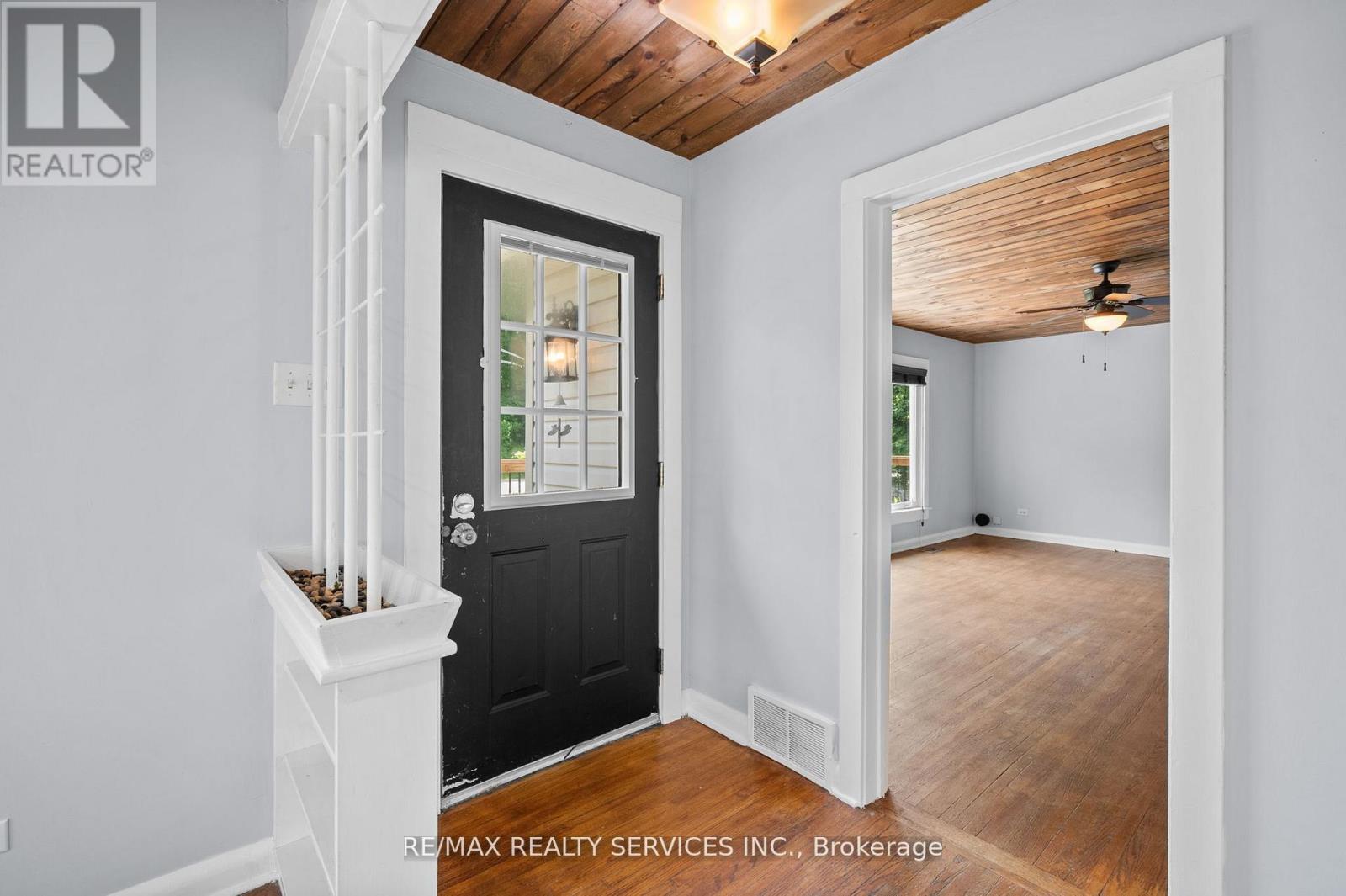 Photo 6 of 28 Shay Road, Huntsville ON
