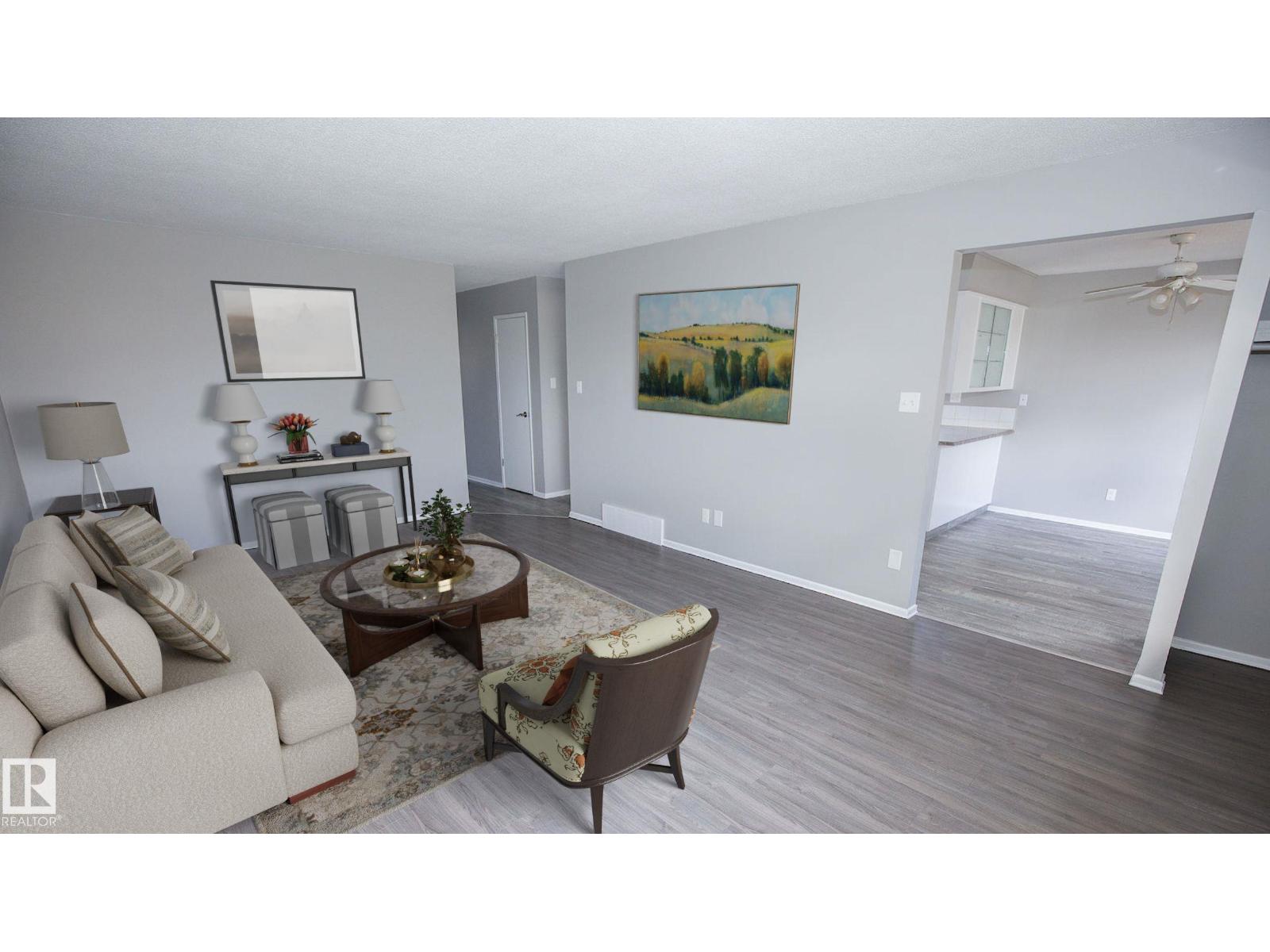 Photo 5 of 12732 113 A St Nw, Edmonton AB
