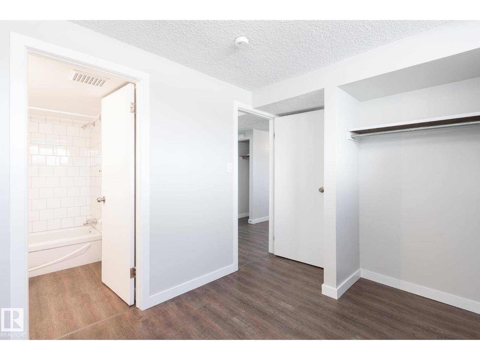 Photo 21 of 12732 113 A St Nw, Edmonton AB