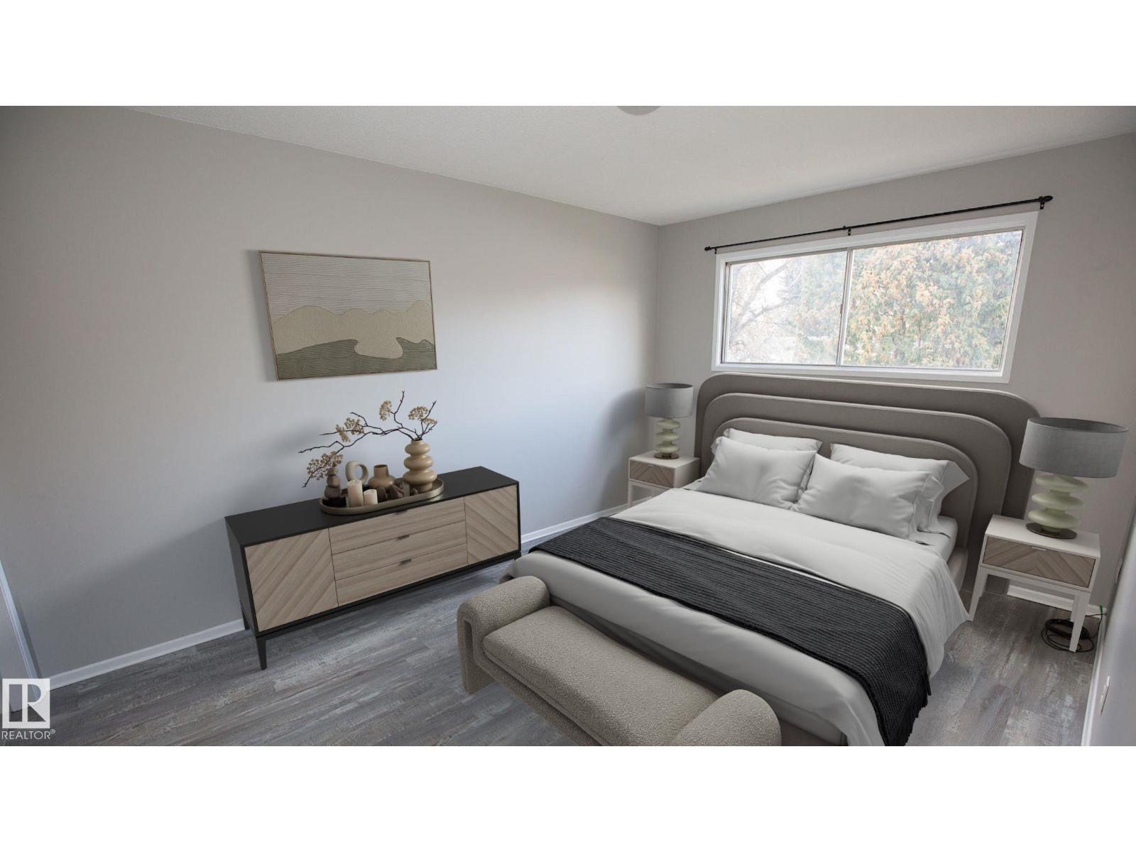 Photo 6 of 12732 113 A St Nw, Edmonton AB