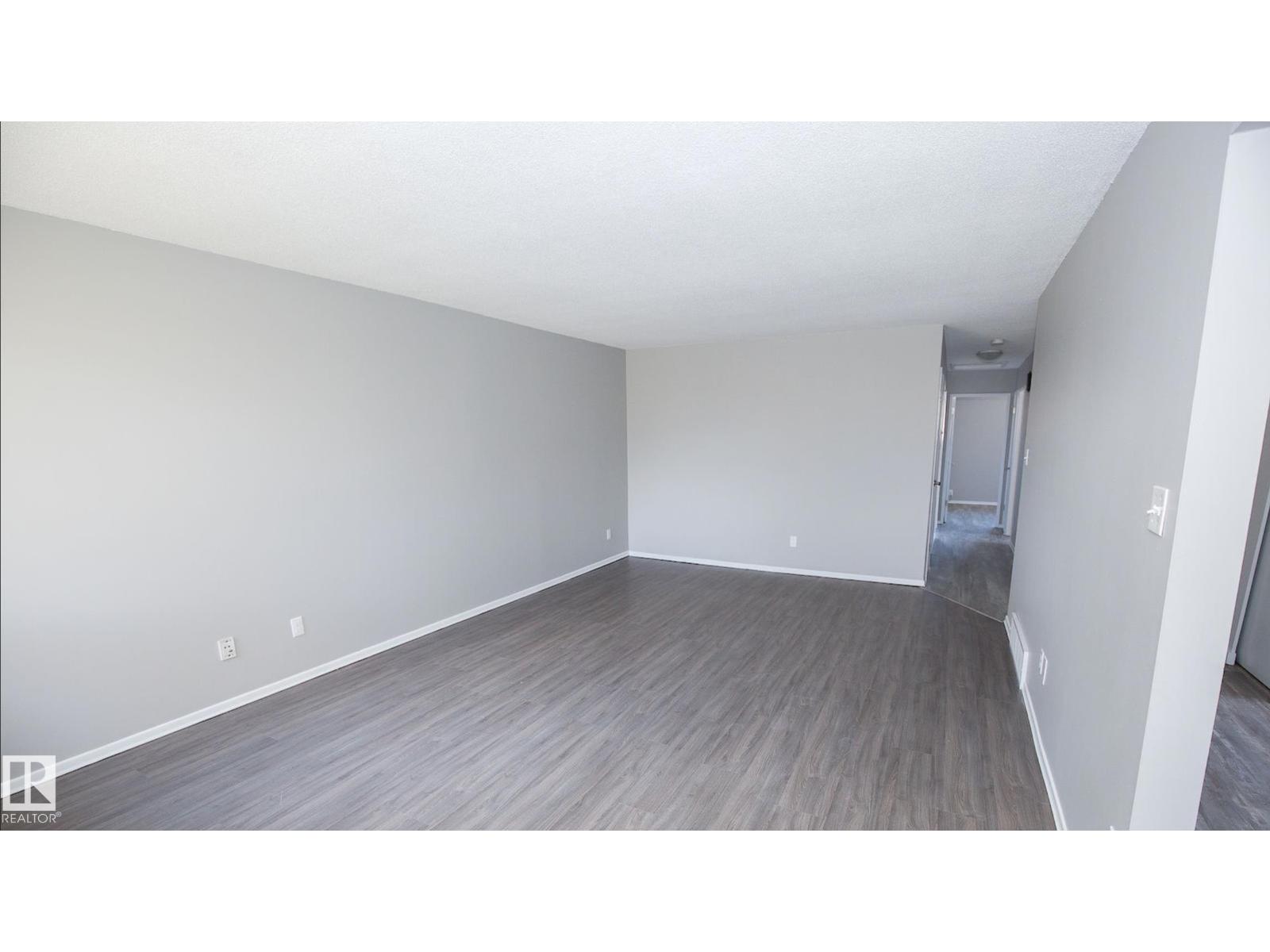 Photo 24 of 12732 113 A St Nw, Edmonton AB