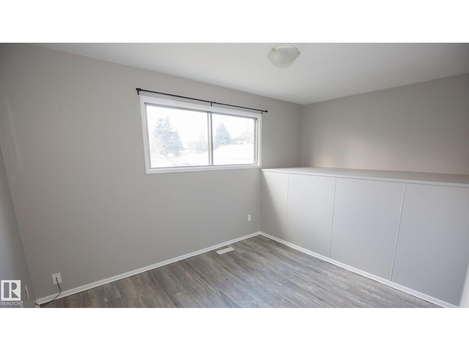 Photo 40 of 12732 113 A St Nw, Edmonton AB