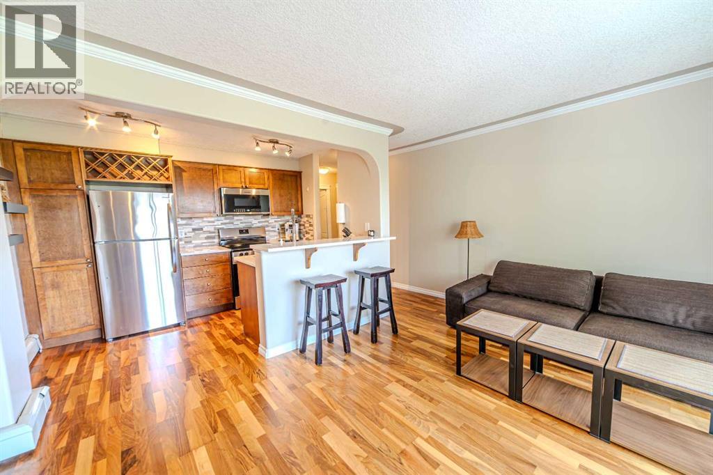 Single Family House for Sale in    Street NE Renfrew Calgary 